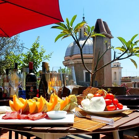 Apartament La Mia Casa In Campo Di Fiori Rzym Zewnętrze zdjęcie